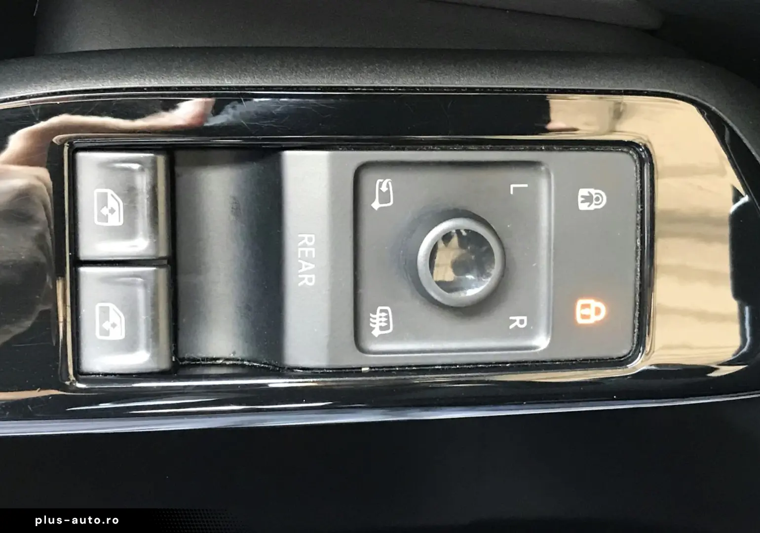 VOLKSWAGEN ID.4 2023 — imagine 23