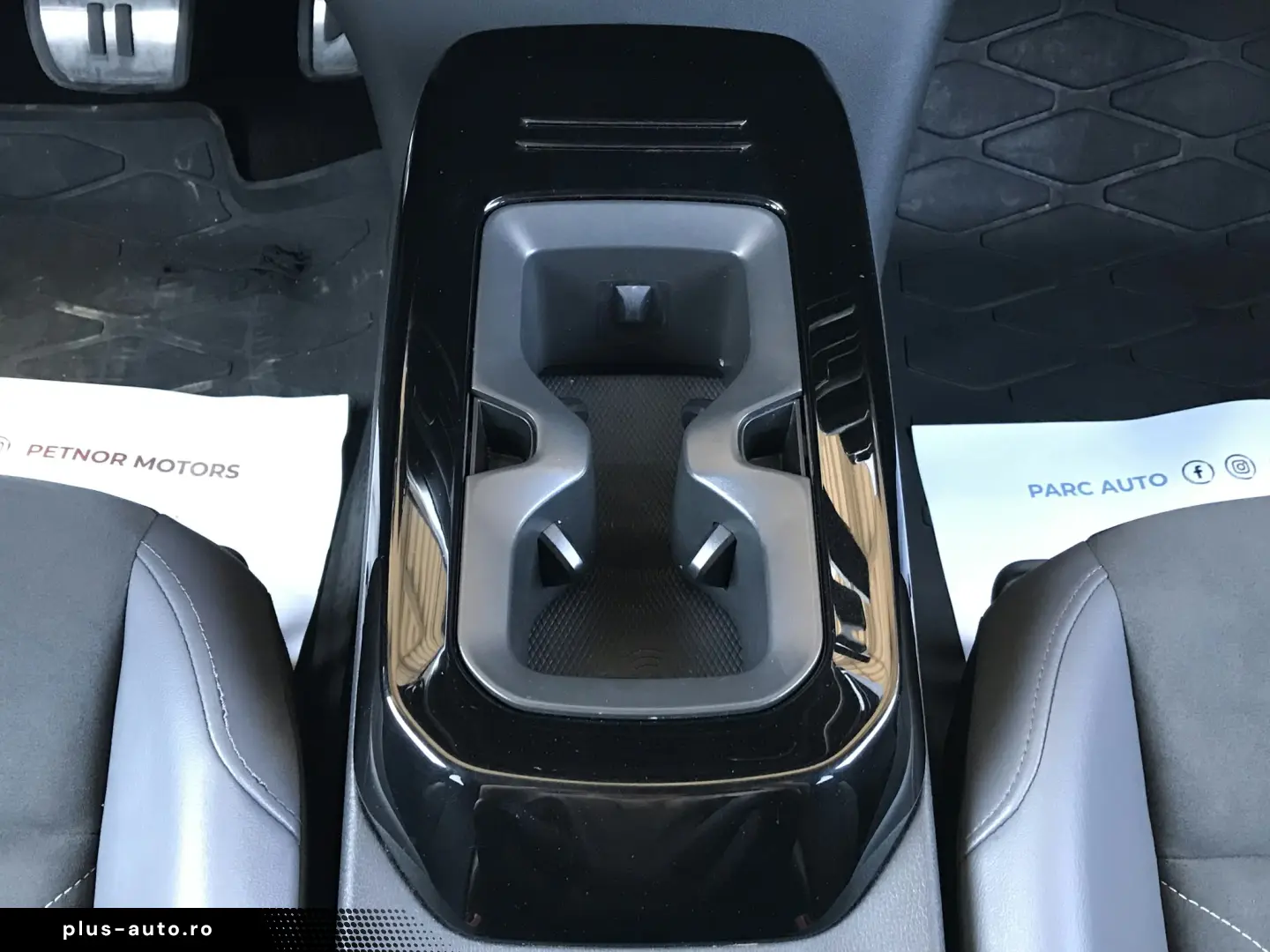 VOLKSWAGEN ID.4 2023 — imagine 34