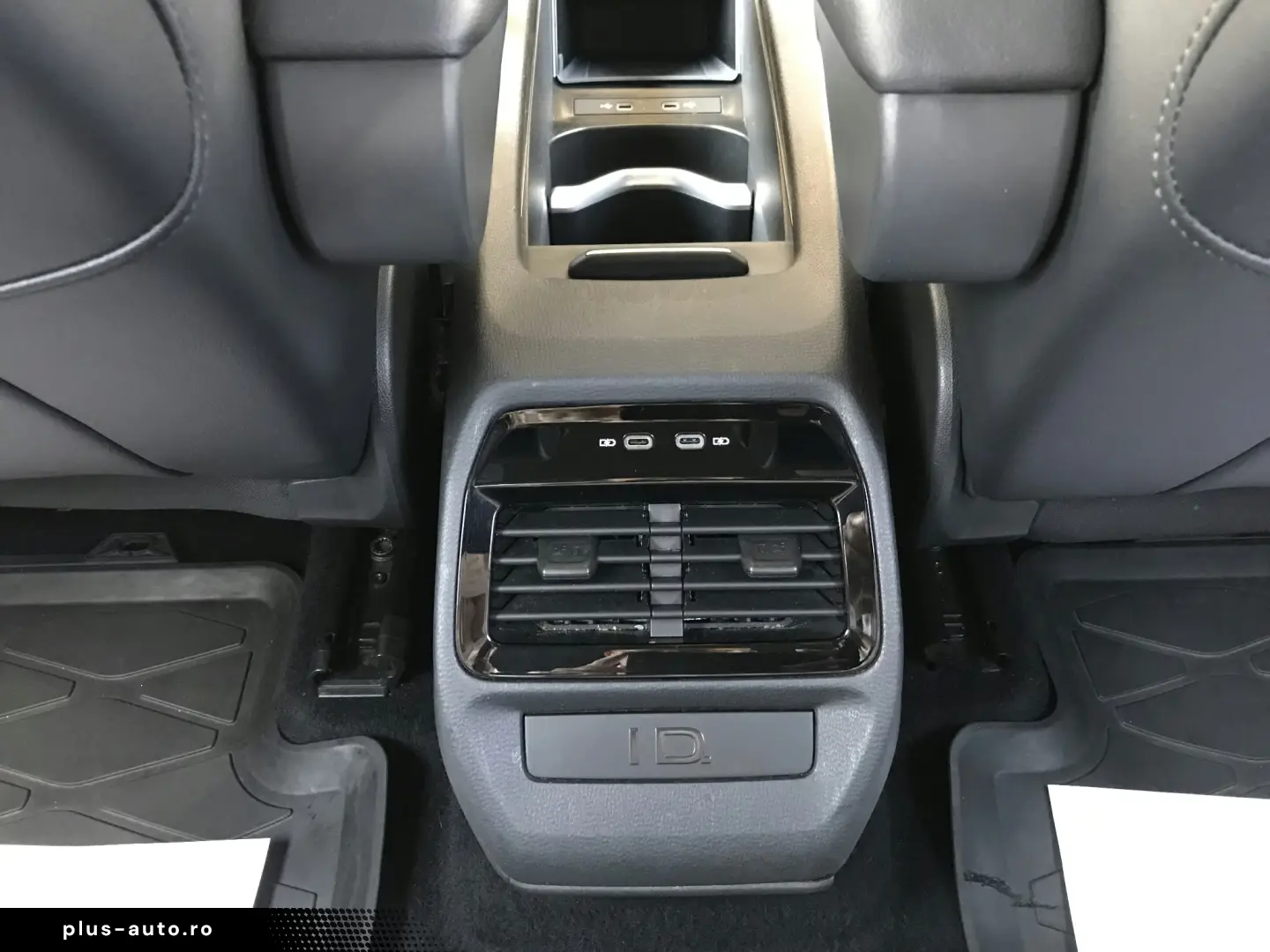 VOLKSWAGEN ID.4 2023 — imagine 36