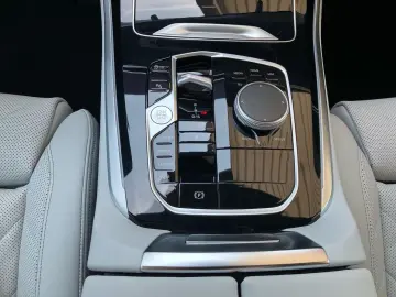 BMW X5 xDr30d MSport DAProf 360 H&K