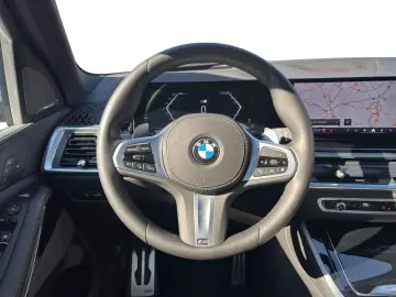 BMW X5 xDr30d MSport AirSusp H&K Panoramic 360