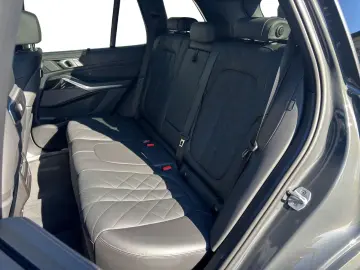 BMW X5 xDr30d MSport AirSusp H&K Panoramic 360
