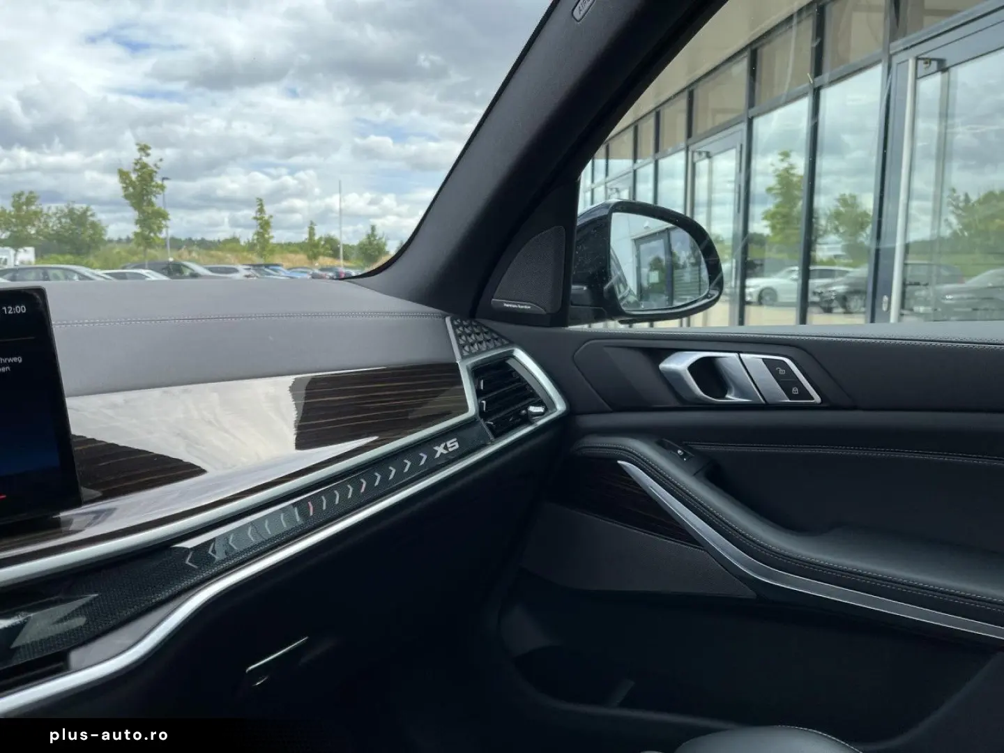 BMW X5 xDr30d MSport SkyLounge 360