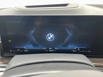 BMW X5 xDr30d MSpo Massage Ventilation IcGlow 360