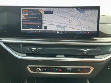 BMW X5 xDr30d MSpo Massage Ventilation IcGlow 360