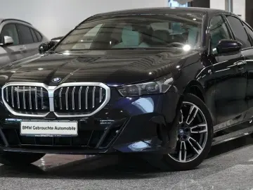BMW 530e Sedan