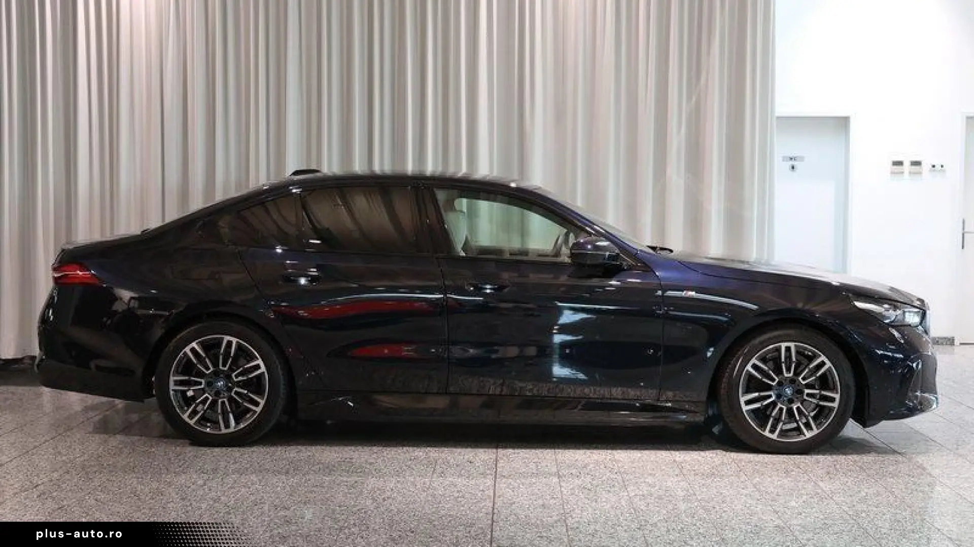 BMW 530e Sedan