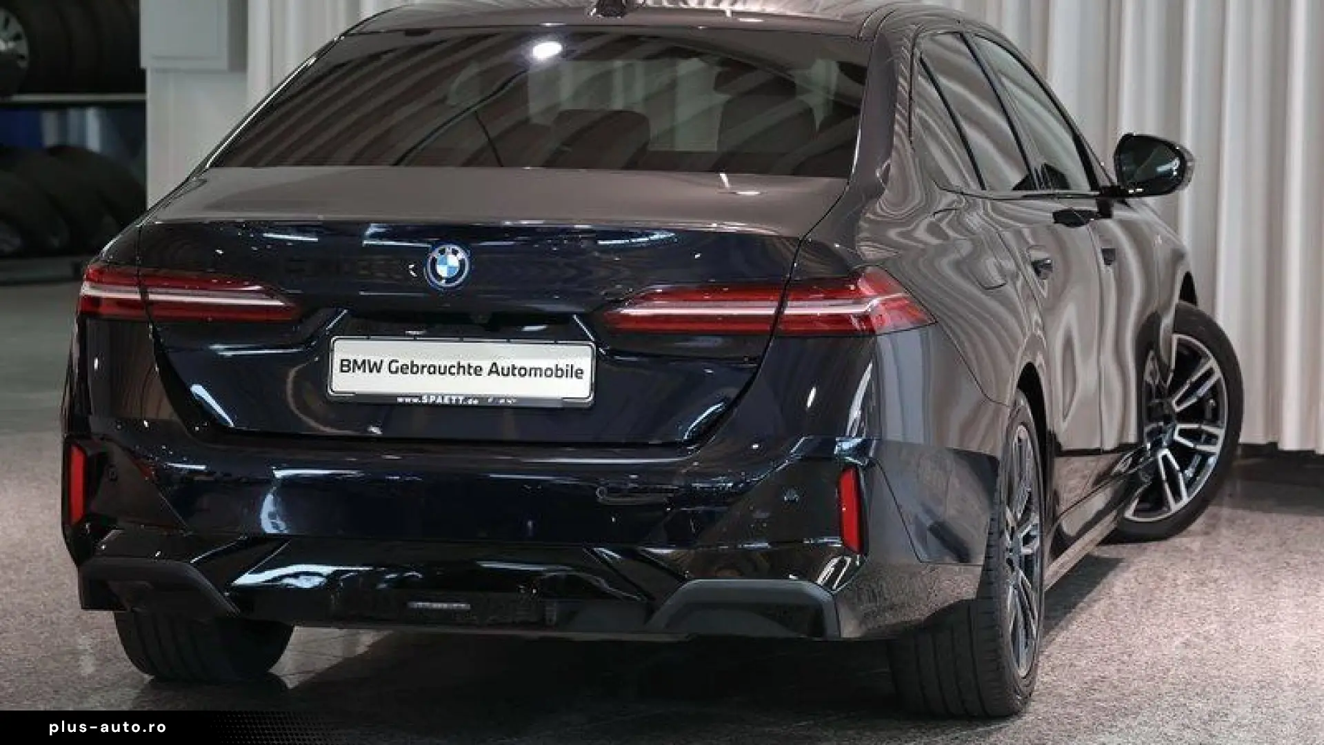 BMW 530e Sedan
