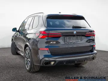 BMW X5 xDr30d MSpo Massage Ventilation IcGlow 360