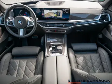 BMW X5 xDr30d MSpo Massage Ventilation IcGlow 360
