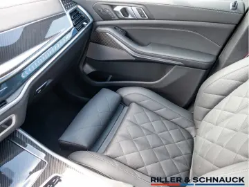 BMW X5 xDr30d MSpo Massage Ventilation IcGlow 360