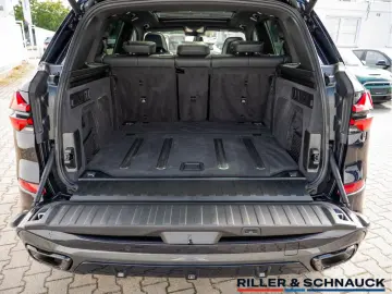 BMW X5 xDr30d MSpo Massage Ventilation IcGlow 360