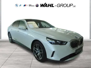 BMW 530e xDrive Panorama HarmanKardon HeadUp Navi LE