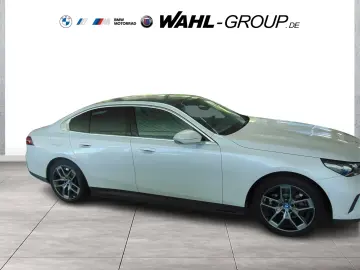 BMW 530e xDrive Panorama HarmanKardon HeadUp Navi LE