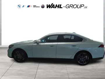 BMW 530e xDrive Panorama HarmanKardon HeadUp Navi LE