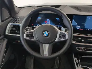 BMW X5 xDr30d MSpo Pro Massage Ventil SoftClo AirSusp