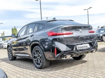 BMW X4 xDrive20d M Sport AHK HuD Pano Memory Laser R