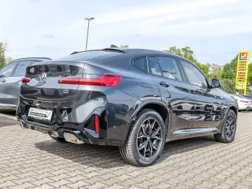 BMW X4 xDrive20d M Sport AHK HuD Pano Memory Laser R