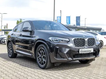 BMW X4 xDrive20d M Sport AHK HuD Pano Memory Laser R