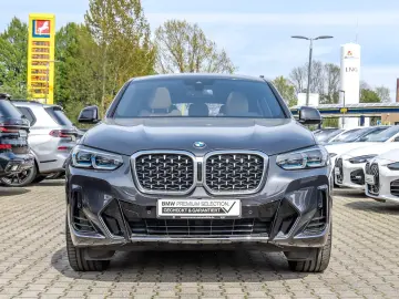 BMW X4 xDrive20d M Sport AHK HuD Pano Memory Laser R