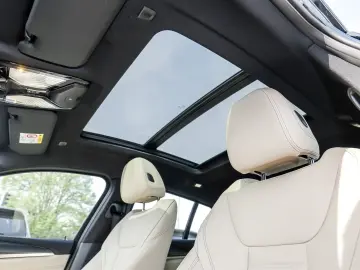 BMW X4 xDrive20d M Sport AHK HuD Pano Memory Laser R