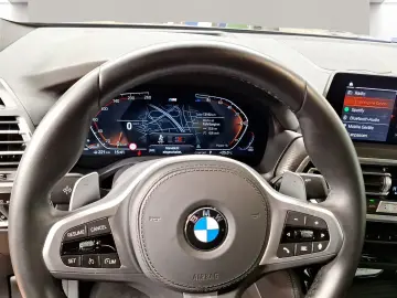 BMW X4 xDrive20d M Sport Navi AHK Head-Up Laser