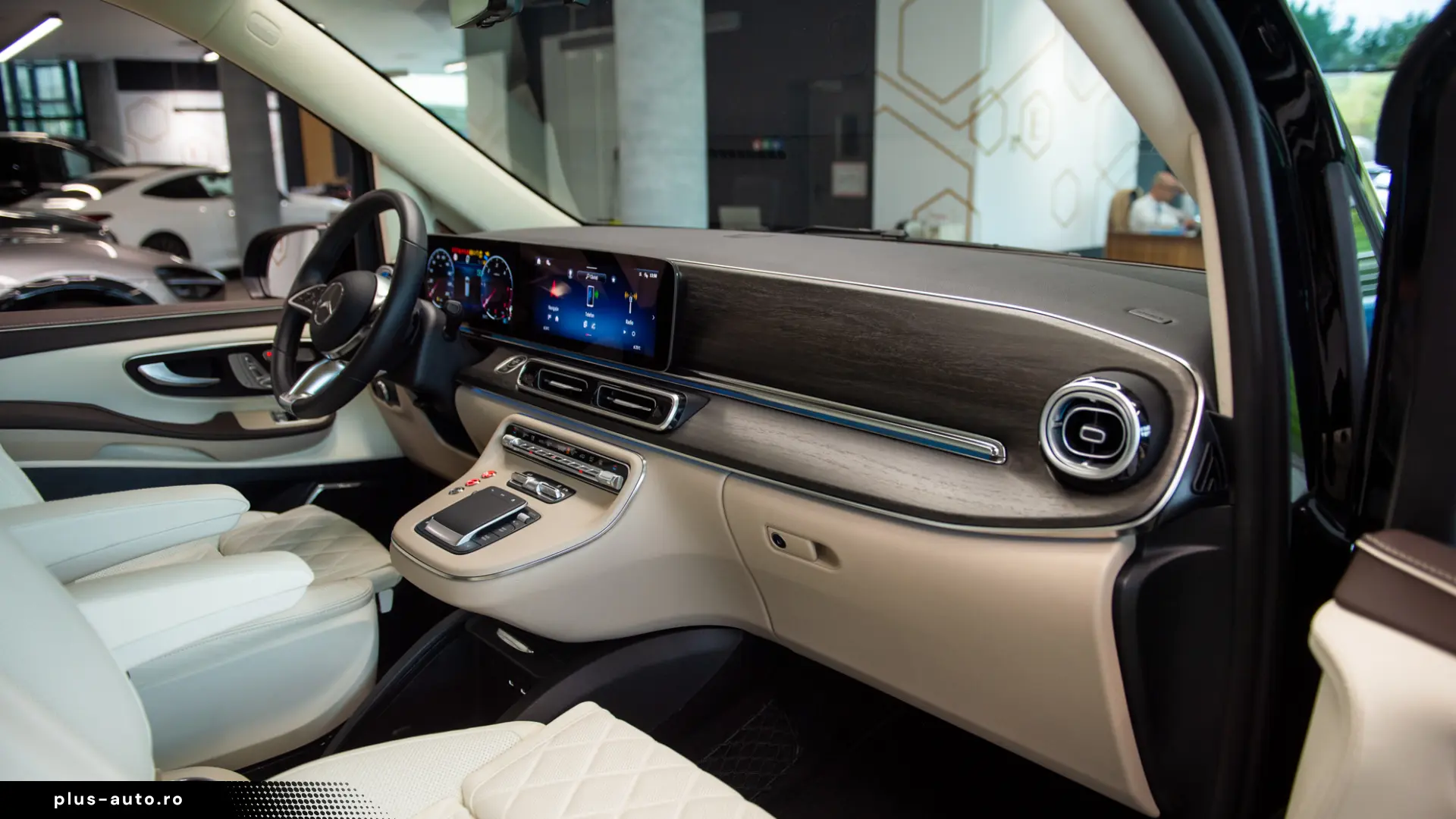 Mercedes-Benz V 300d 4M Extra-Long Exclusive VIP