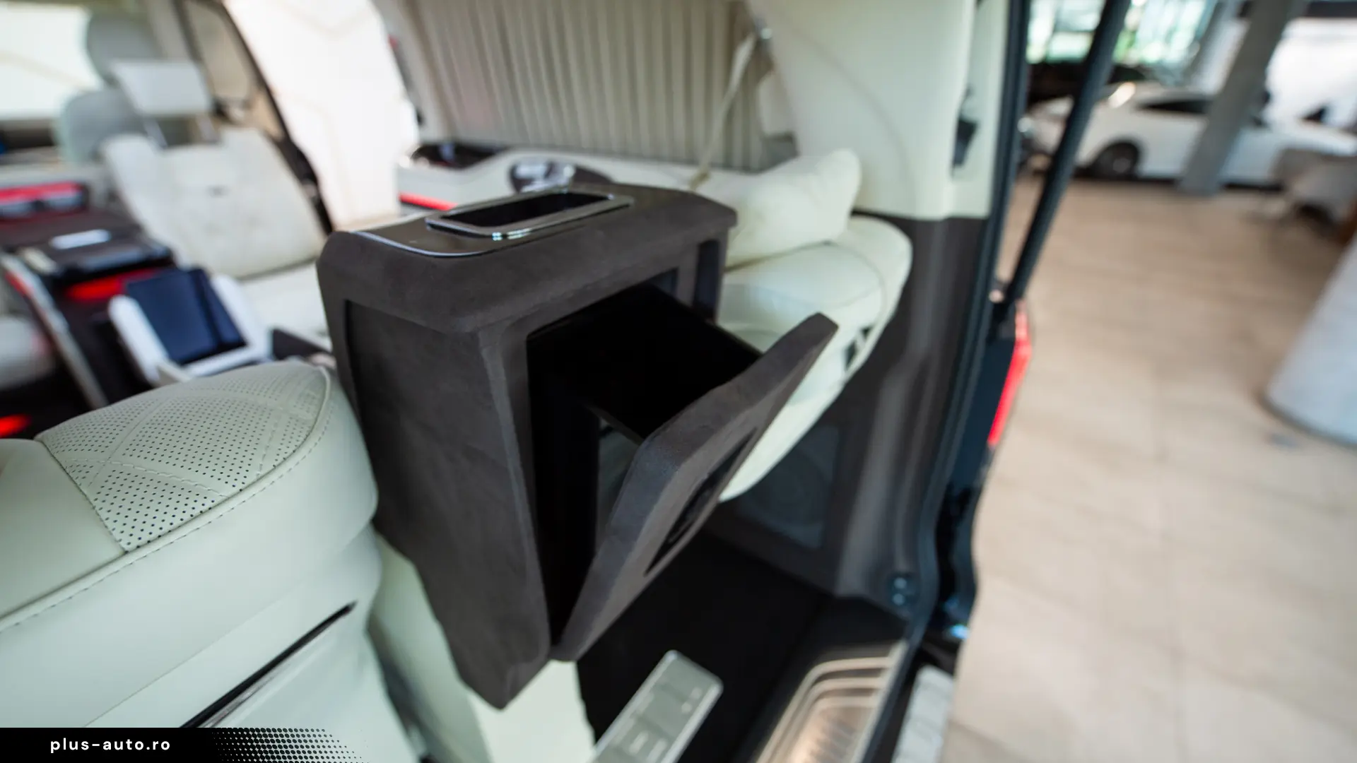 Mercedes-Benz V 300d 4M Extra-Long Exclusive VIP