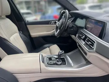BMW X5 45e xDrive-M Aerodynamics-Panorama Roof-Display Key