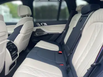 BMW X5 45e xDrive-M Aerodynamics-Panorama Roof-Display Key