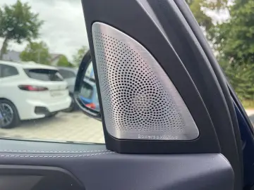 BMW X5 45e xDrive-M Aerodynamics-Panorama Roof-Display Key