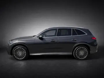 MERCEDES-BENZ GLC 300 d 3x AMG PANO DISTRO BURM MEMO…