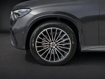 MERCEDES-BENZ GLC 300 d 3x AMG PANO DISTRO BURM MEMO…