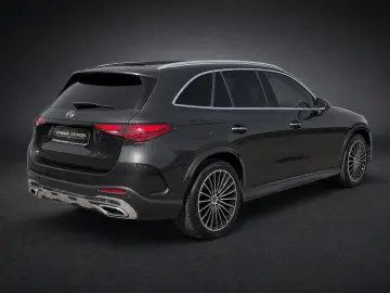 MERCEDES-BENZ GLC 300 d 3x AMG PANO DISTRO BURM MEMO…