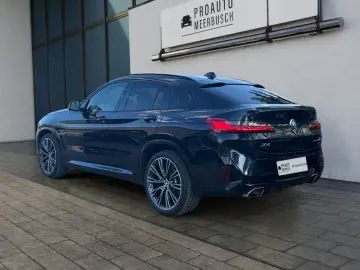 BMW X4 xDr30d MSpo Laser HUD Keyless Sunroof GestureControl