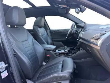BMW X4 xDr30d MSpo Laser HUD Keyless Sunroof GestureControl