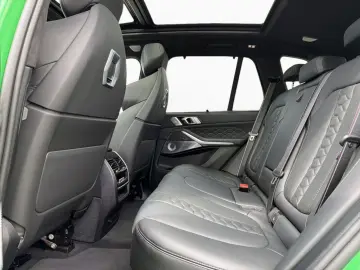 BMW X5 M Competition Individual Signal Green Bowers&Wilkins