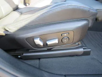BMW X4 xDr30d MSport Laser 360 Sunroof HUD Keyless AuxH