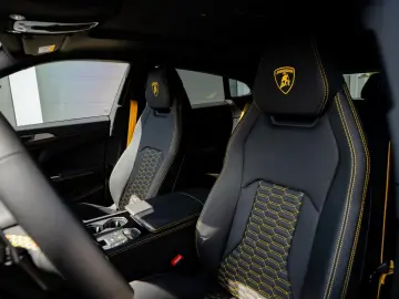 Lamborghini Urus S   Q-Citura   B&O   Panoramic