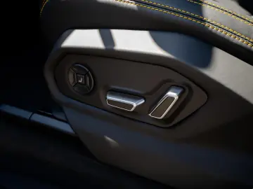 Lamborghini Urus S   Q-Citura   B&O   Panoramic