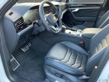 VW Touareg 3.0 V6 TSI eHybrid R 4Motion NaviPro 360