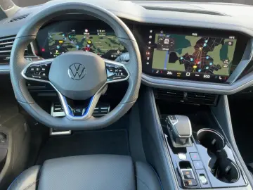VW Touareg 3.0 V6 TSI eHybrid R 4Motion NaviPro 360