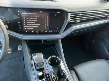 VW Touareg 3.0 V6 TSI eHybrid R 4Motion NaviPro 360