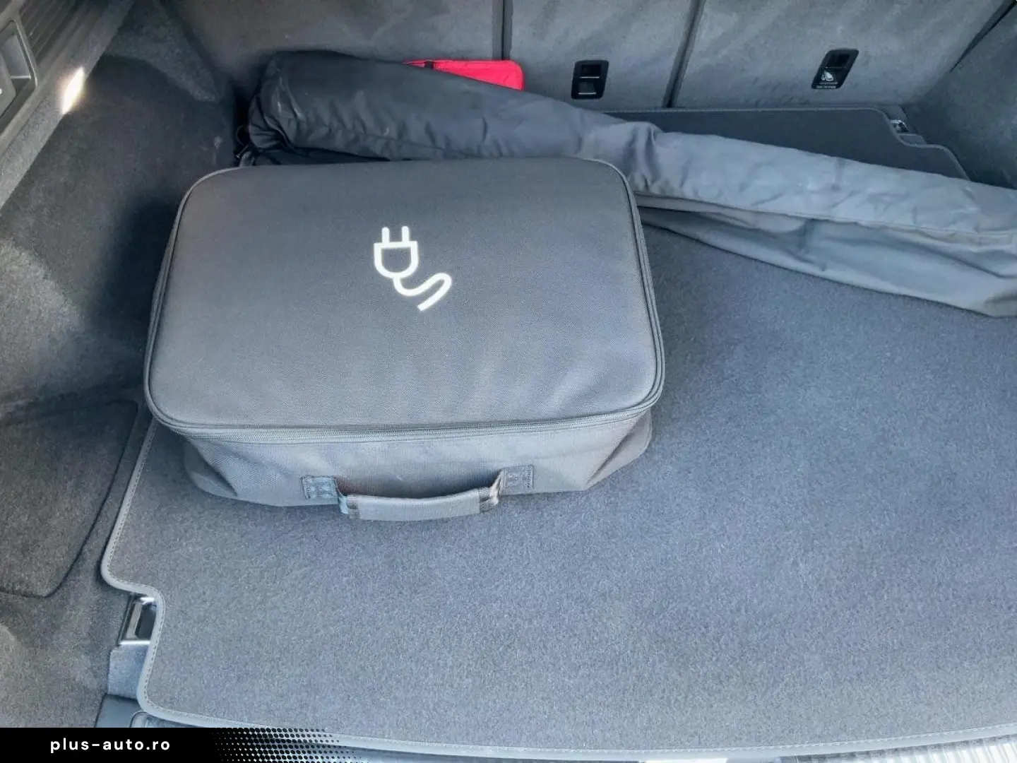 VW Touareg 3.0 V6 TSI eHybrid R 4Motion NaviPro 360