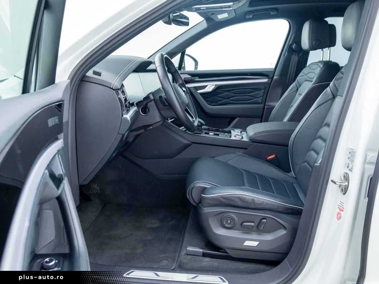 VW Touareg 3.0 V6 TSI eHybrid Elegance 4M AHK MATRI