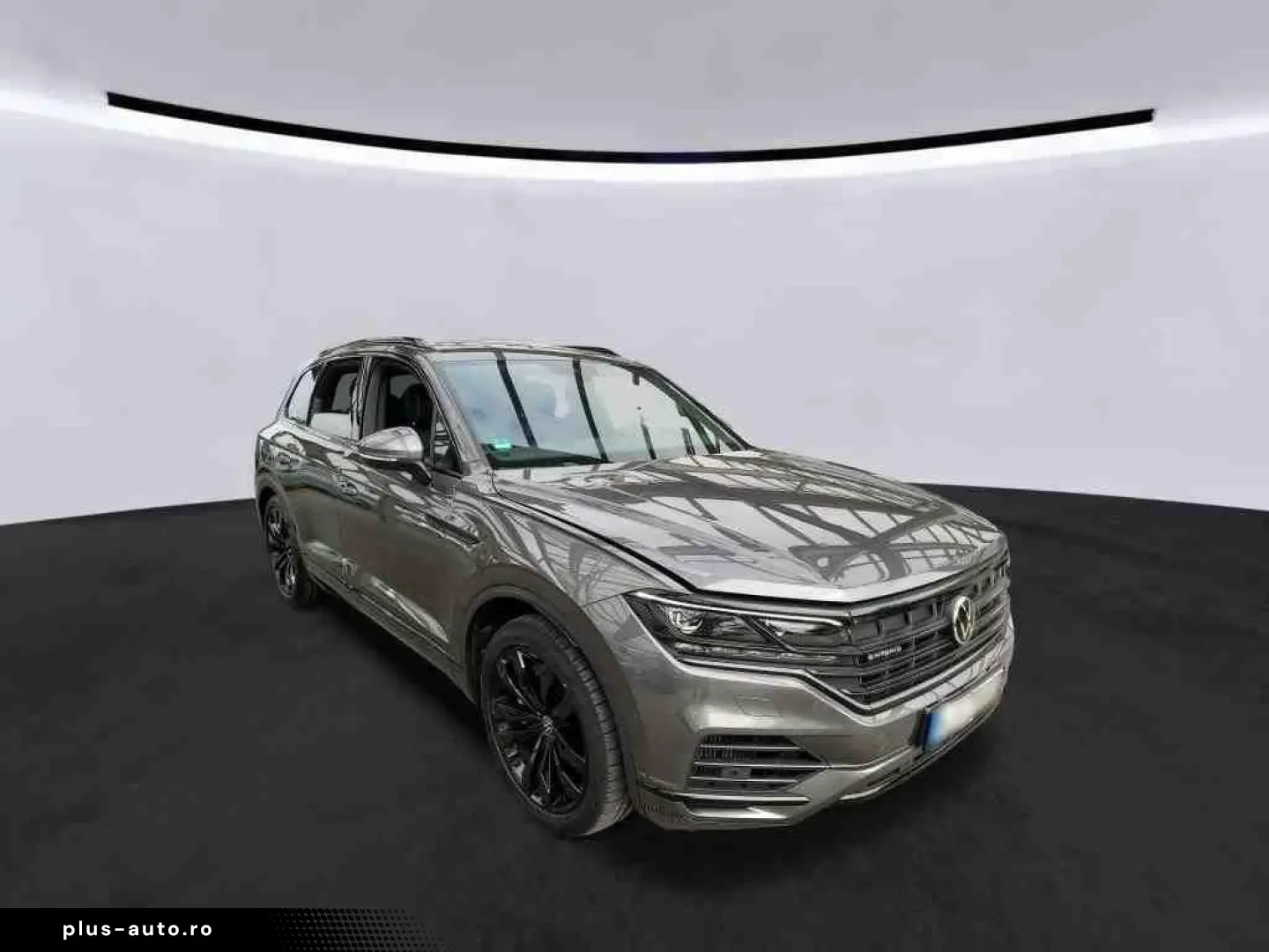 VW TOUAREG 3.0TSi eHYBRID 4M ELEGANCE IQ-L ACC PANO