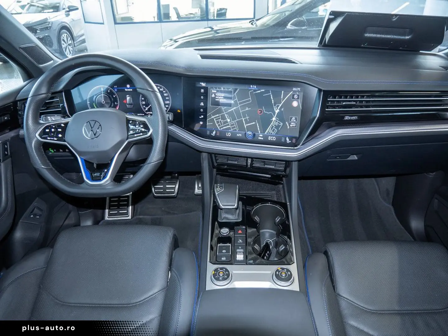 VW Touareg R 3 0 l V6 eHybrid 4M AHK LUFTF. ACC SHZ