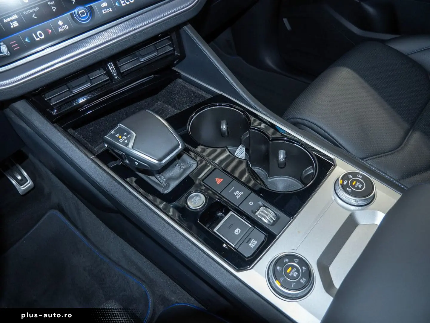 VW Touareg R 3 0 l V6 eHybrid 4M AHK LUFTF. ACC SHZ