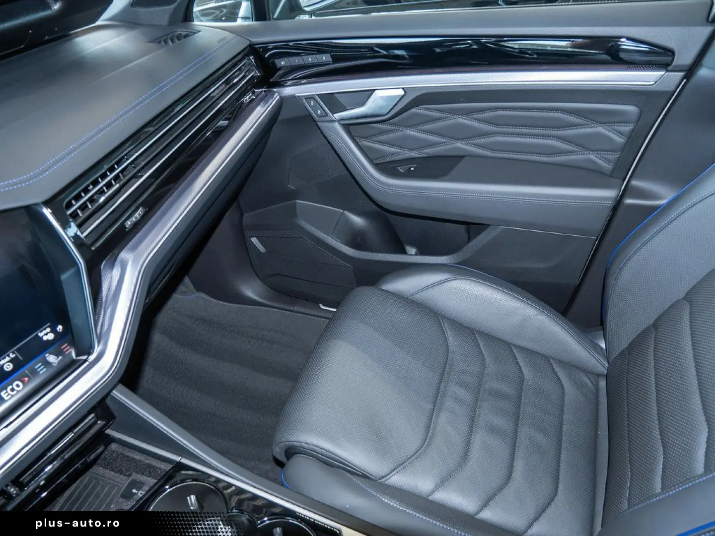 VW Touareg R 3 0 l V6 eHybrid 4M AHK LUFTF. ACC SHZ