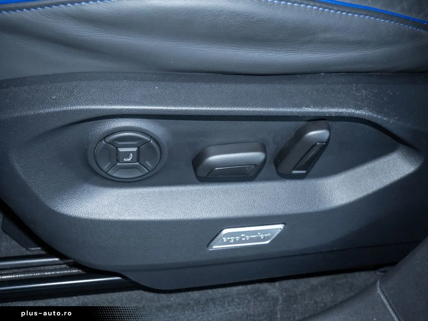 VW Touareg R 3 0 l V6 eHybrid 4M AHK LUFTF. ACC SHZ